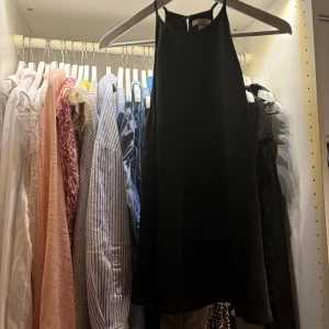 Halterneck topp - Halterneck topp från H&M. Andvänd fåtal gånger, säljer för 60kr. Storlek S. 