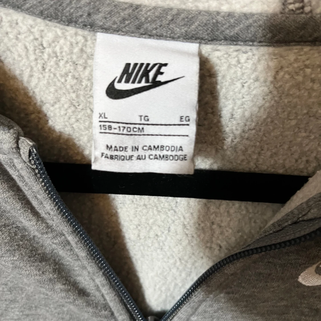 Nike hoodie - 90