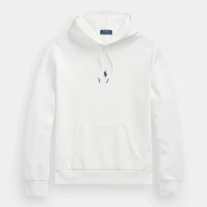 Polo hoodie - Tja säljer nu denna hoodie som är i nyskick! Säljer då den inte passar mig🎉hör av er vid minsta lilla🍾