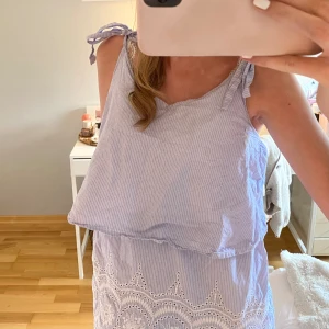 Söt topp🩵 - Köpt secondhand men inte använd🩵🩵