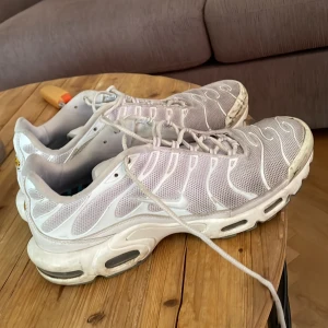 Nike tn skor  - Nike tn skor till ett bra pris säljs pga använder inte längre✅📦