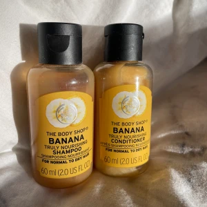 Schampo och Balsam - Schampo och balsam från The body shop med lukt av banan❤️