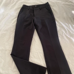 Kostymbyxor  - Bra skick 