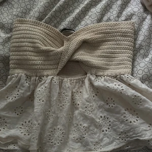 Zara topp🤍 - Så fin topp från zara! 