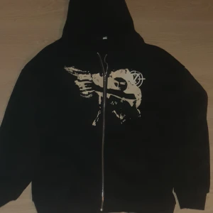 Vicinity ziphoodie - Jättebra skick, storlek m, vicinity zipup.