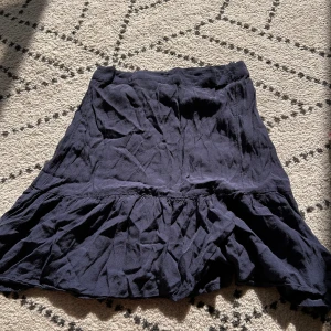 navy blue summer skirt - mid length, good condition navy blue skirt