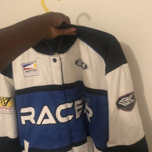 Racer jacka - Racerjacka från hm köpt i Oslo.