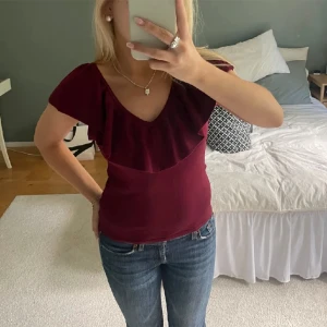 Röd topp - Topp i storlek xs 