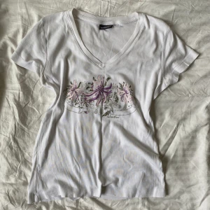 tshirt med tryck - bra skick 