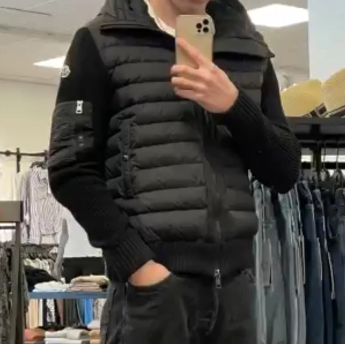 Moncler Cardigan - 91