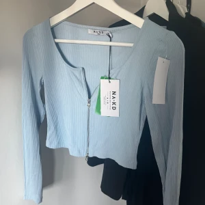 Tröja - En helt ny tröja från Nakd, bara provad!✨I storlek xs men passar även som s