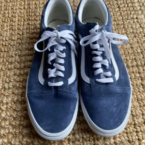 Vans skor - Säljer ett par Vans skor ny skick 10/10 låda ingår inte