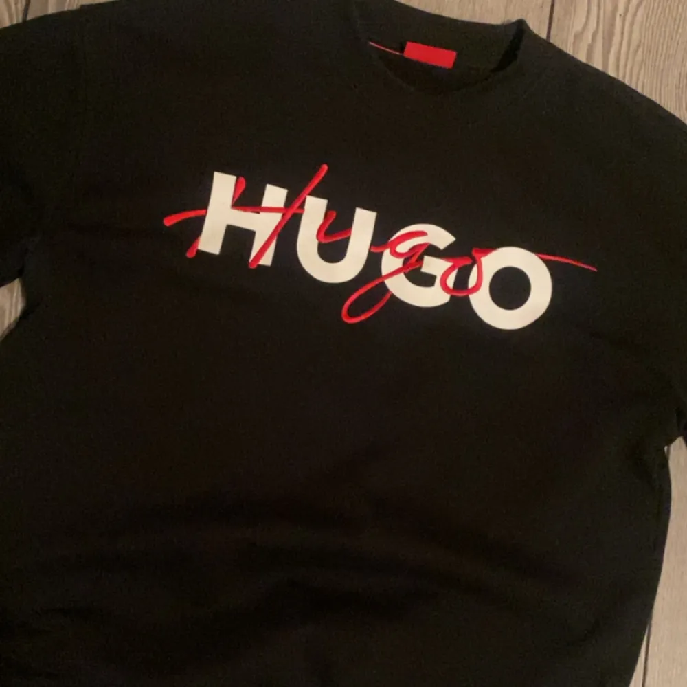Jätte snygg och skön Hugo boss hoodie i storlek S. Helt ny . Hoodies.