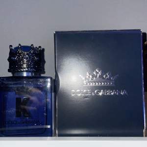 Säljer 47 ml av  K by Dolce&Gabbana Intense, EdP. Den används för tillfället inte eftersom att det var ett felköp, med mer frågor om pris eller kvalite skriv