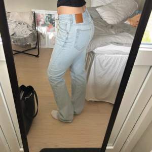 Midrise Jeans från bikbok i storlek S💞W27 L32