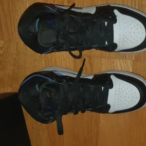 Jordan air 1 mid - ......