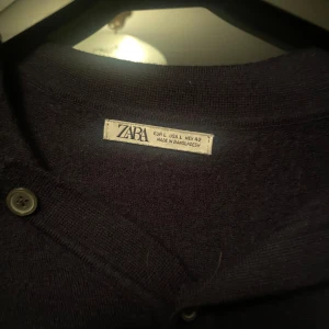 Långarmad piké  - Schysst piké. Knappt använd. Skulle säga att storleken är S/M