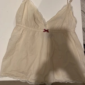 Odd molly linne - Säljer mitt odd molly linne eftersom att det inte kommer till användning längre💕💕 Ge gärna prisförslag❣️