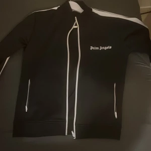 Palm angels  - Säljs för att de inte är min still längre   strl S