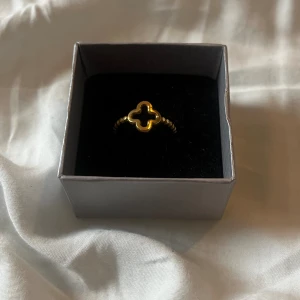 Justerbar ring - Säljer denna justerbara ring som inte kommer till användning💕