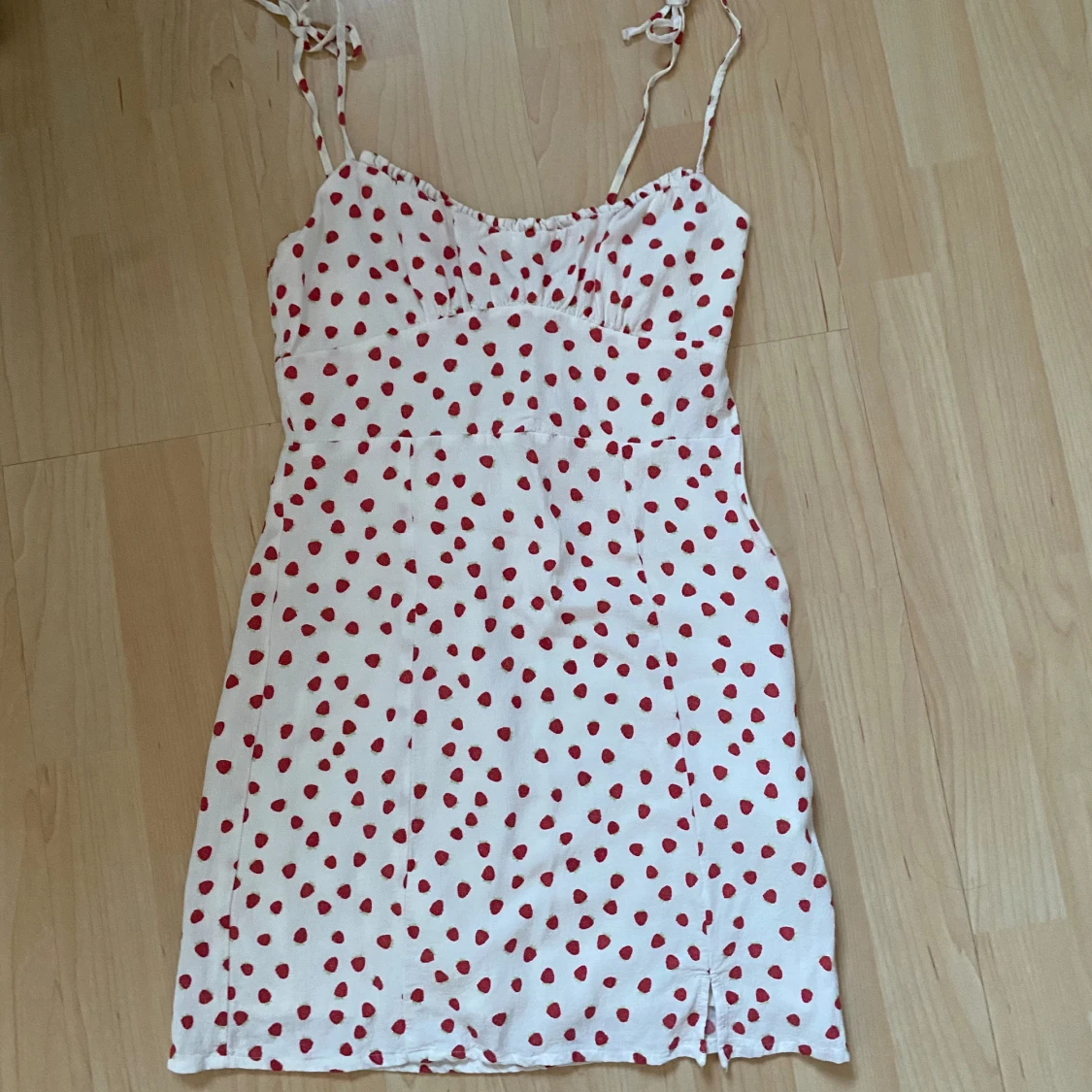 Jättesöt klänning - 90