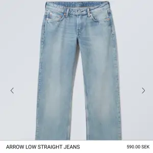 Säljer dess oanvända jeans från weekday (nypris 600kr), i strl W 27, L 30. Skriv för fler bilder/mått, priset kan diskuteras🤍