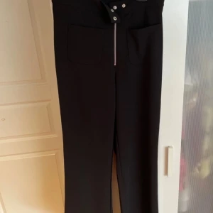 Kostymbyxor  - Fina kostymbyxor använda två gånger fint sick 