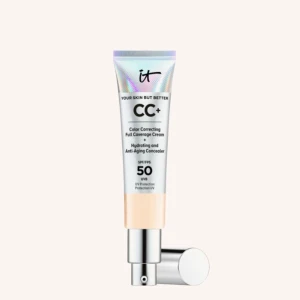 It cosmetics cc cream  - Nyköpt, testad typ två ggr, fel färg därav säljer jag. Färgen är i light medium. Köpt från kicks 550kr. Skriv privat om du har funderingar eller vill se fler bilder 
