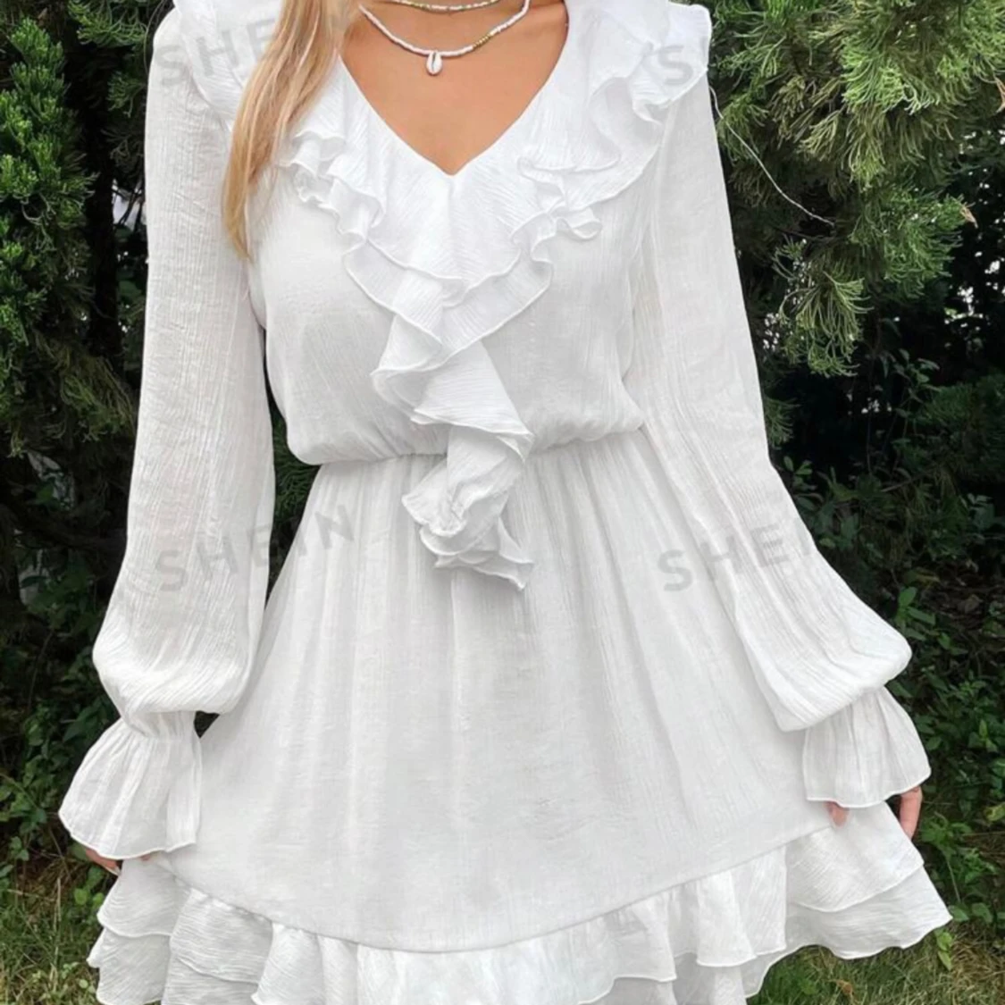 Vit långärmad klänning  - 91