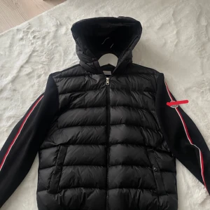 Jacka  - Bra skick  Storlek m 