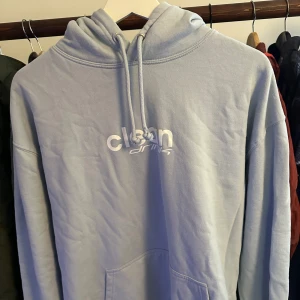 Clean drinks hoodie - Helt ny clean drinks hoodie i storlek L sitter som en M