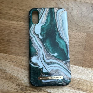 Mobilskal🎀 - Ett mobilskal från ideal of sweden i marmor. Bra skick, inga defekter. Säljer då jag har ny mobil.🎀