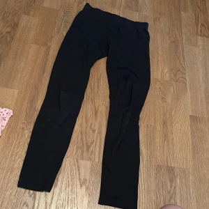 Tights - Snygga tights i superbra skick för otroligt pris!