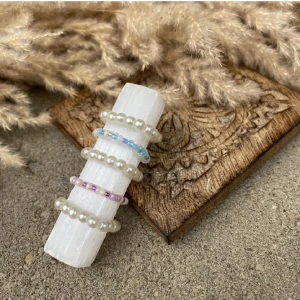 Pärlringar  - Handgjord ring!  Pärlas på beställning🫶 Längden och färg kan anpassas!