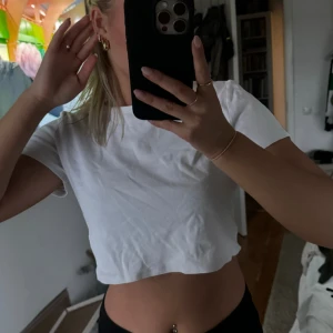 Tröja - Vit tröja, bra skick!