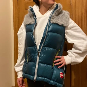 Såå snygg colmar väst - Såå fin colmar väst❣️storlek M