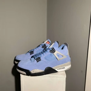 Air jordan 4 University blue  - Deadstock jordan 4