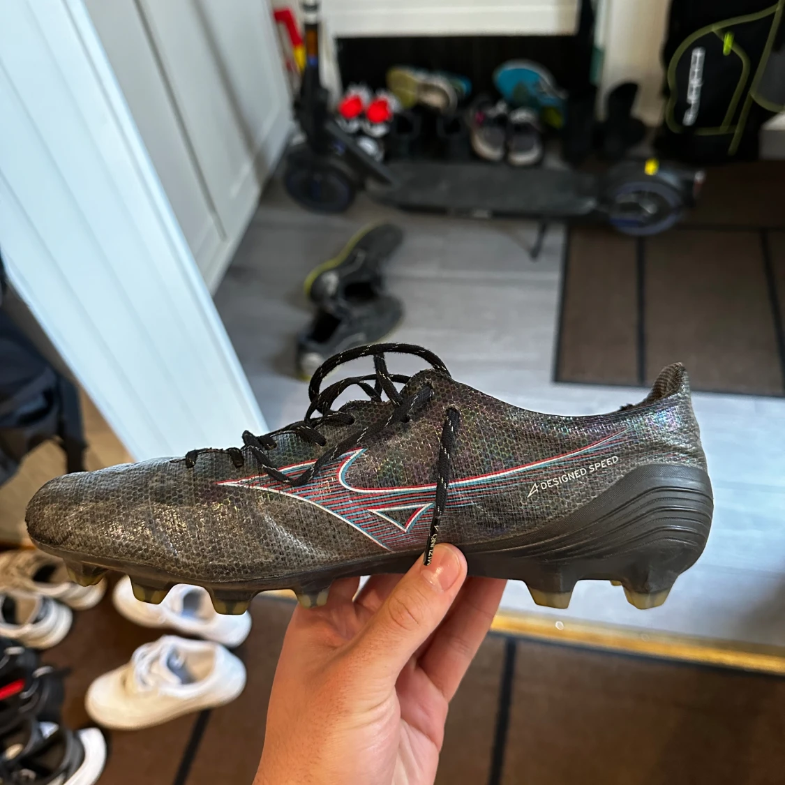 Mizuno Alpha Made in Japan FG/AG Black Pack - Svart/Blå/Röd - 91