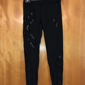 2XU träningstights  - Knappt använda  Köpta för ca 1200kr