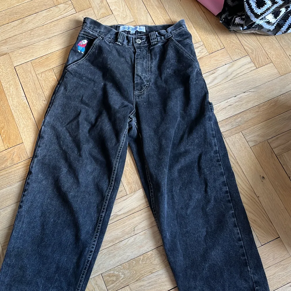 Jag har haft cirka 3 månader jätte bra skick gamla loggan. Jeans & Byxor.