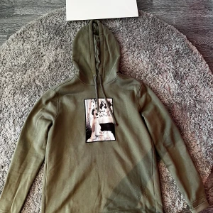 Limitato hoodie - Säljer en riktigt snygg limitato hoodie. Aldrig använd i nyskick. 📦box fås med📦