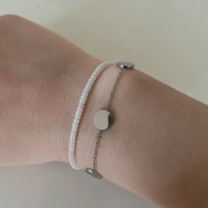 Edblad armband - Säljer nu mitt silvriga armband från Edblad som är i bra skick. Skriv om ni har några frågor!