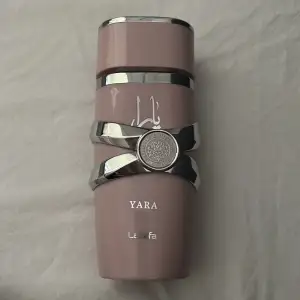 Säljer nu min lattafa yara parfym som jag köpte för nån månad sen, den är nästan full.  