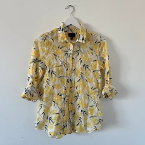 Somrig skjorta  - Jättefin somrig skjorta från gant