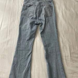 Mid waist bootcut jeans