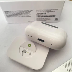 Air-pod$(KOM MED ETT BUD) - Hej! Säljer nu dessa helt nya Arp då de inte kommit till användning på grund av att jag köpte de nyare version och ville bli av med dessa par. KOM MED ETT BUD!😊