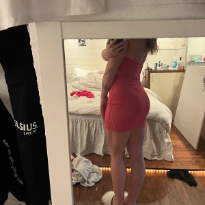 Klänning från Zara - Storlek M, passar även mig som är S. Aldrig använd, endast prövad