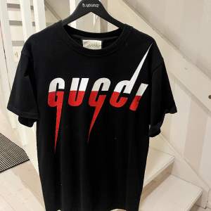 Gucci T-shirt som säljes