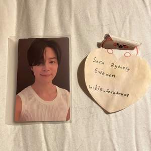 WTS  ✅ Have: Jimin face photo weverse   Want : 30kr + shipping   Description  He is officially and in good condition.  Please let me know if you want more pictures of the card. 
