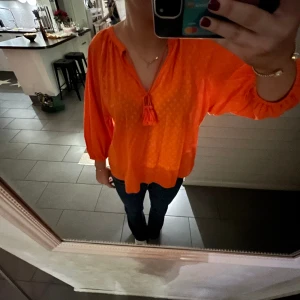 Blus - as cool och fin blus, perfekt till sommaren💞💞